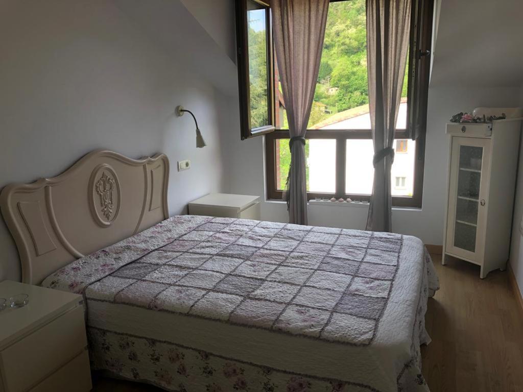 El Nial De L'Andolina Apartment Onís Екстериор снимка